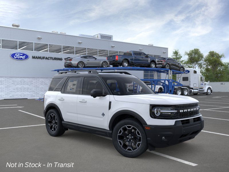 2025 Ford Bronco Sport Outer Banks photo 3