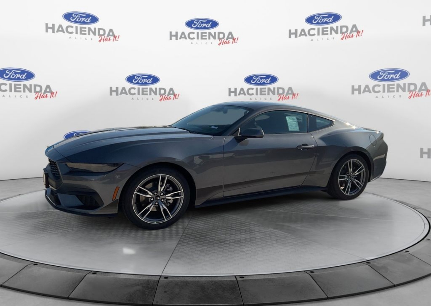 2025 Ford Mustang EcoBoost's photo