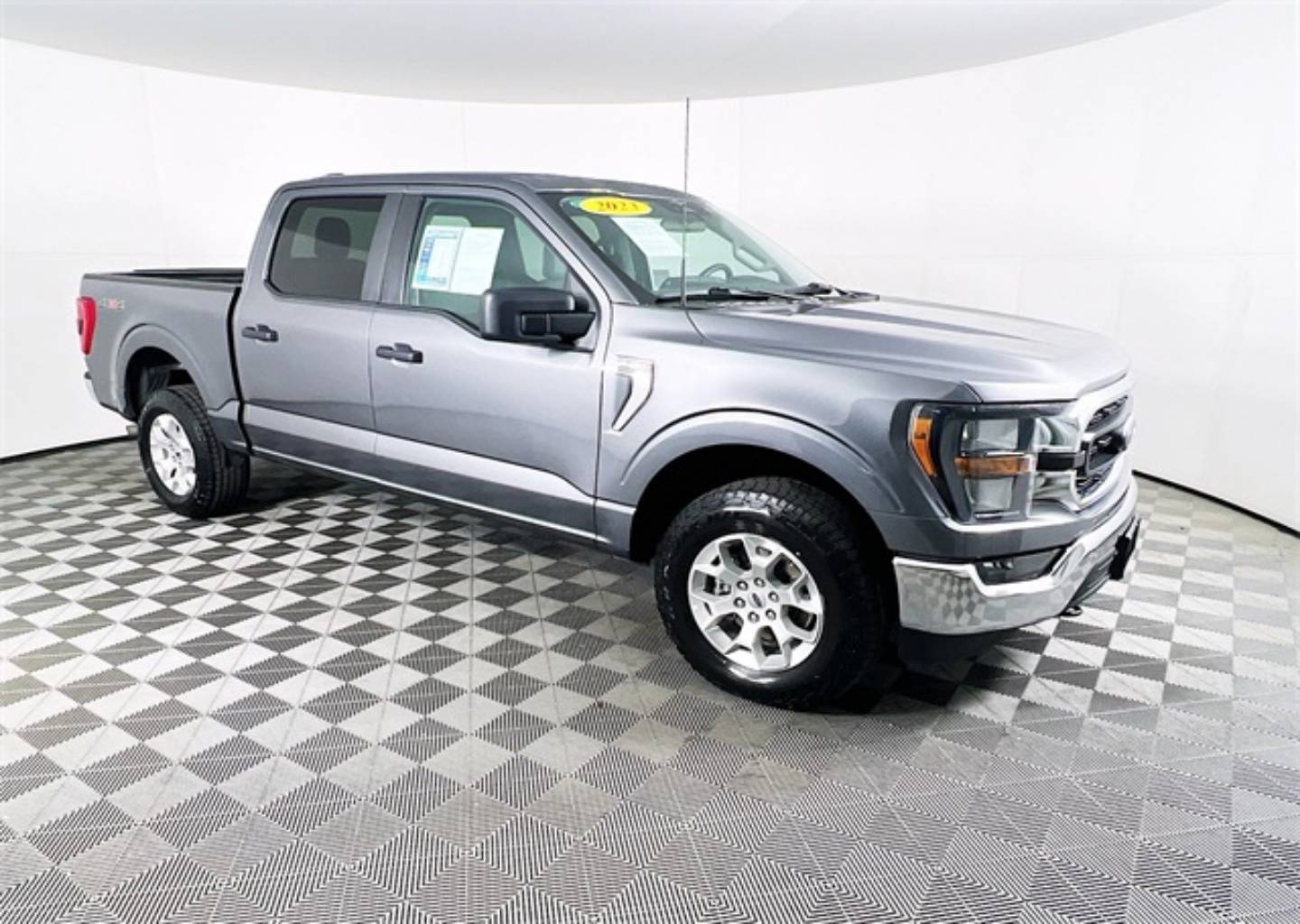 2023 Ford F-150 XLT's photo