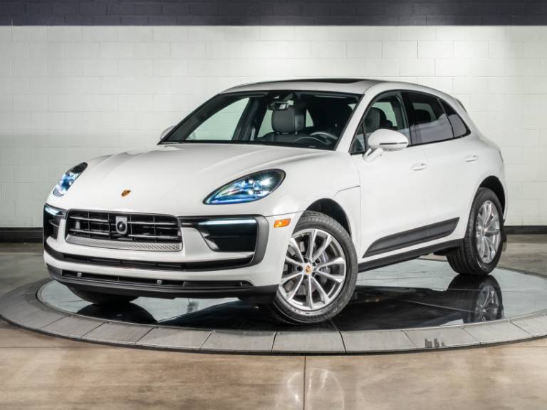 2025 Porsche Macan