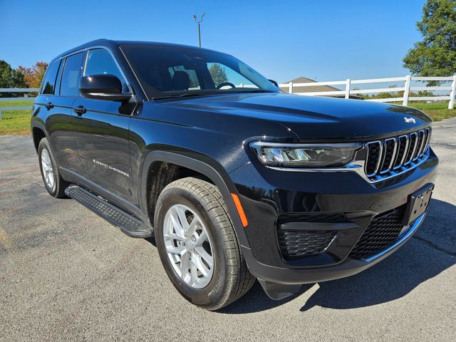 Used 2025 Jeep Grand Cherokee Laredo with VIN 1C4RJHAGXSC282616 for sale in Kansas City
