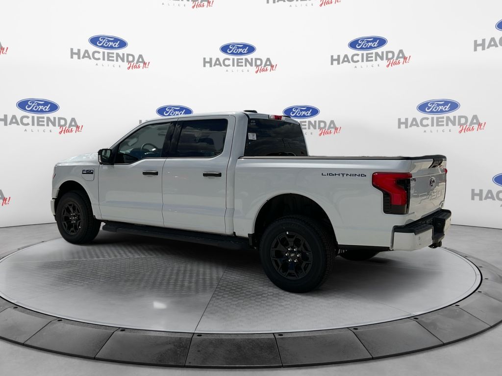 2025 Ford F-150 Lightning XLT photo 2