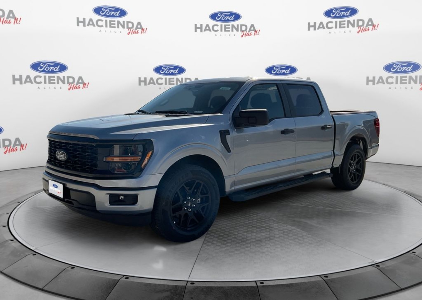 2025 Ford F-150 STX's photo