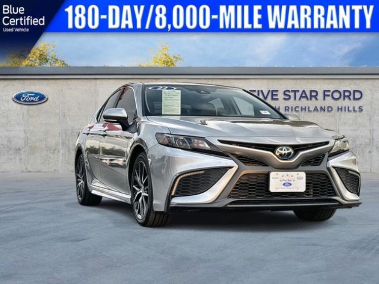 2022 Toyota Camry Hybrid SE