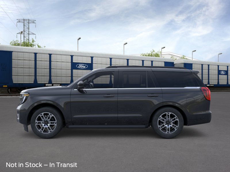 2025 Ford Expedition photo 4