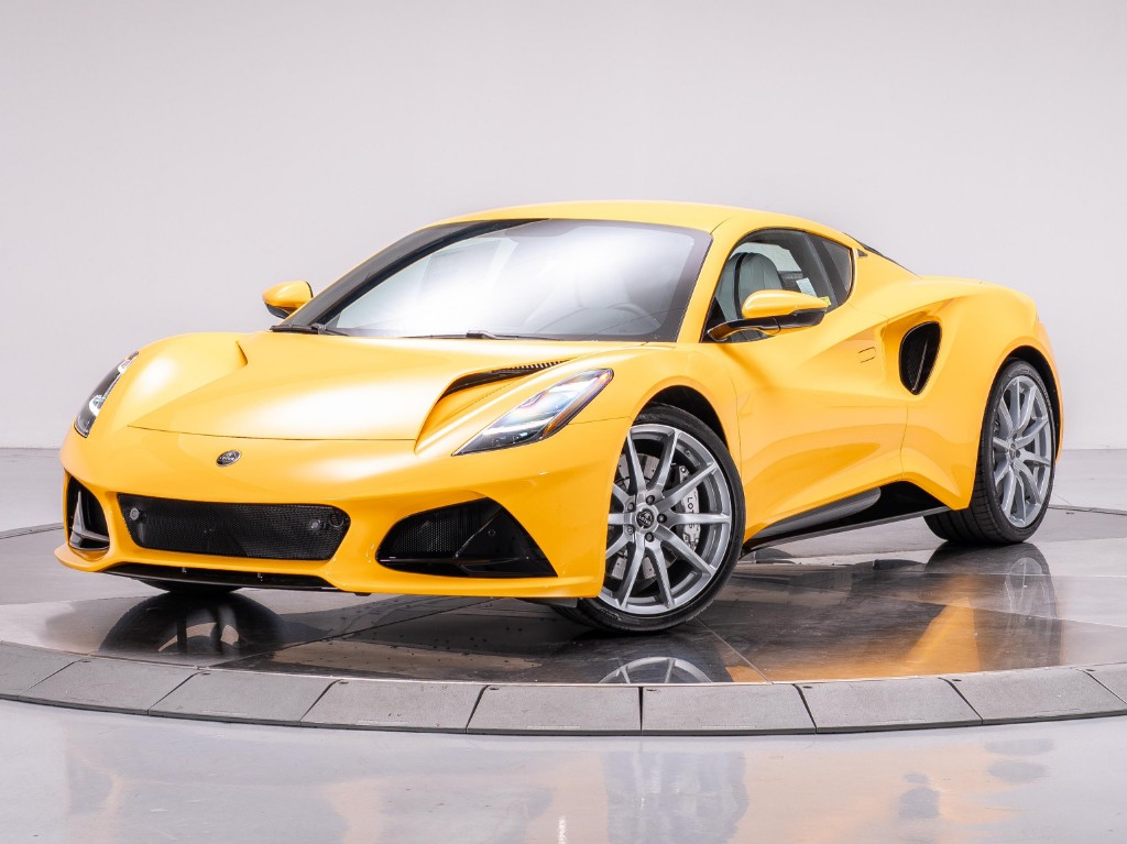 2025 Lotus Emira V6
