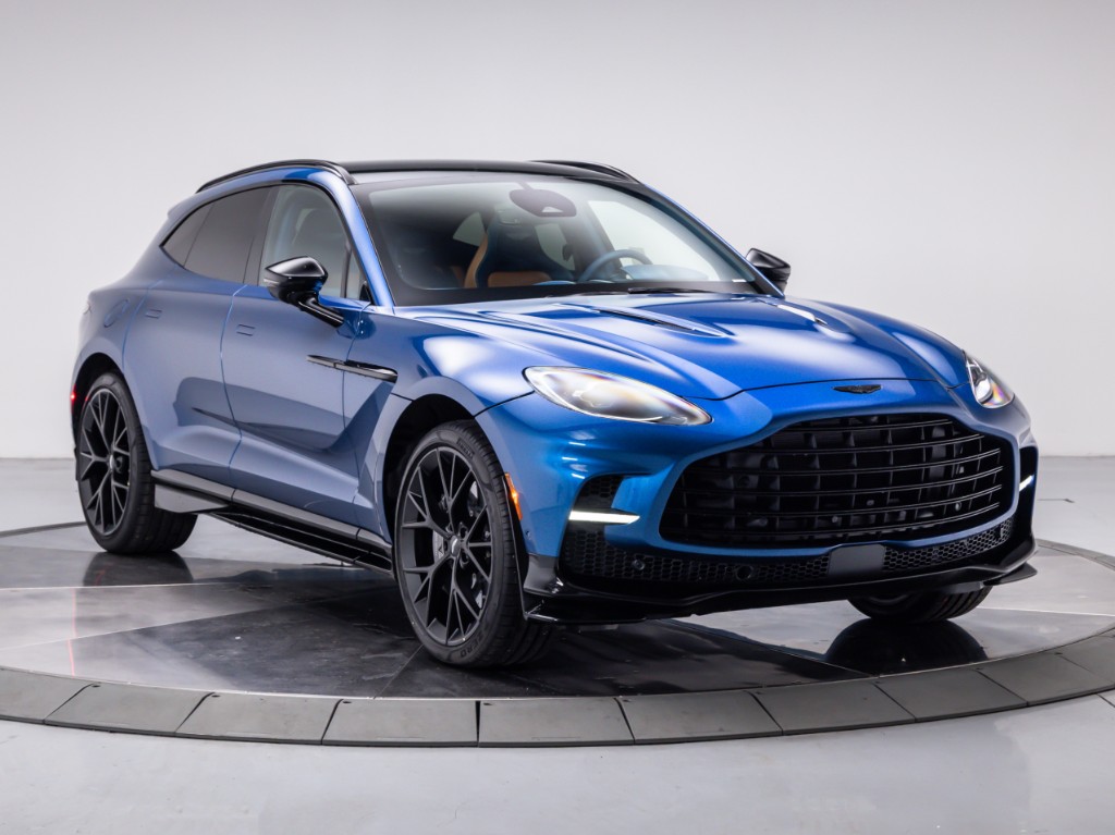2025 Aston Martin DBX 707