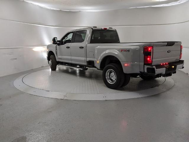 2026 Ford F-350 XLT photo 3