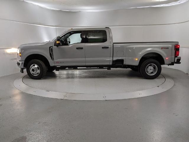 2026 Ford F-350 XLT photo 4