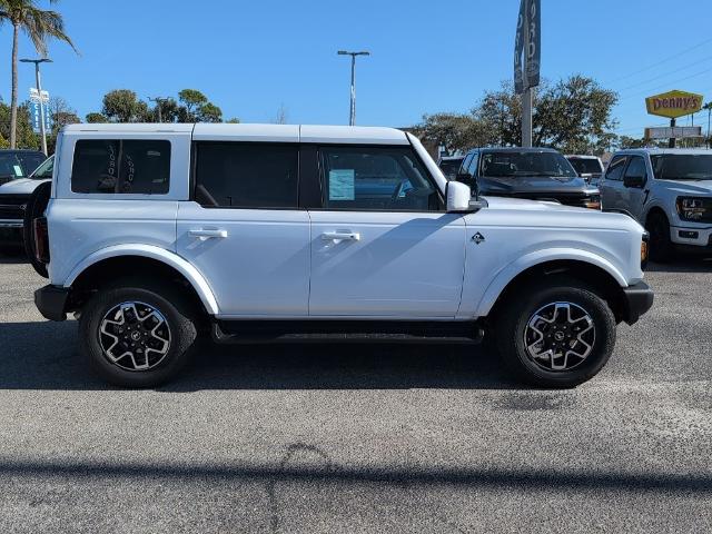 2025 Ford Bronco Outer Banks photo 2