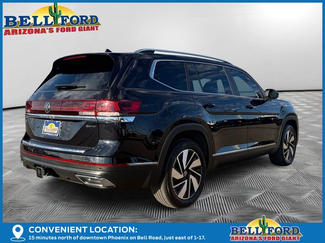 2024 Volkswagen Atlas SEL photo 2