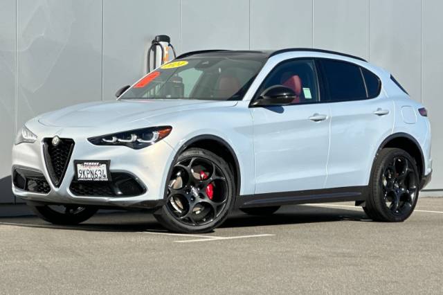 2024 Alfa Romeo Stelvio TI