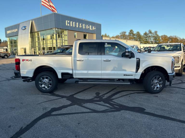2026 Ford Super Duty F-350 SRW LARIAT