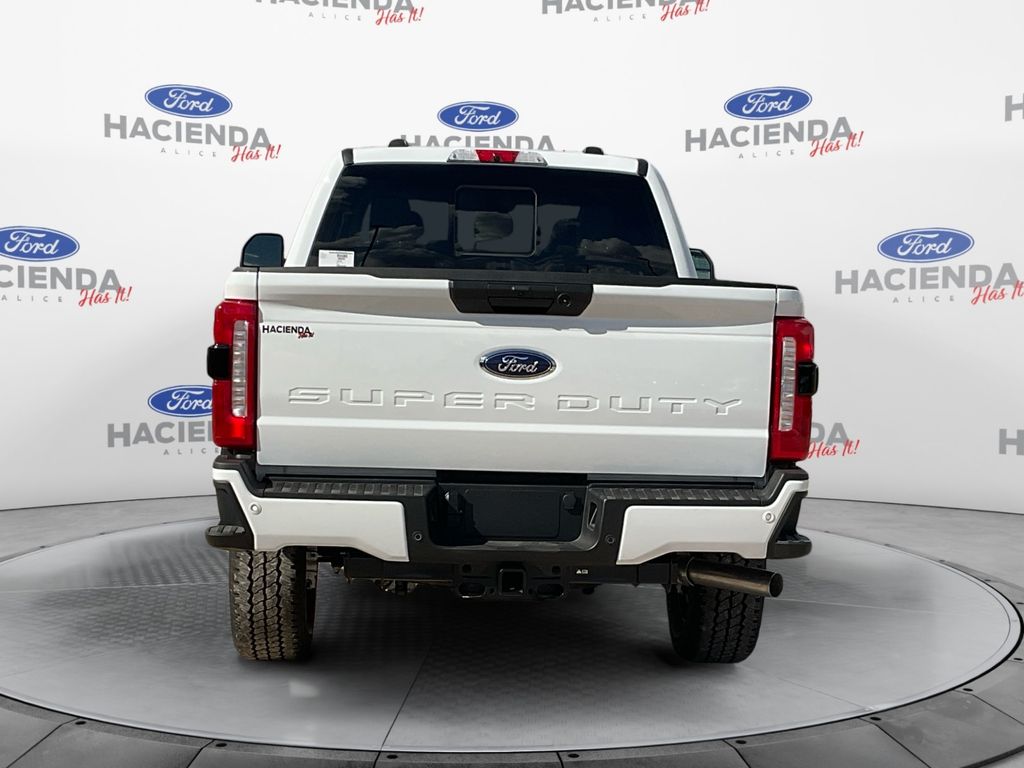 2026 Ford F-250 photo 4