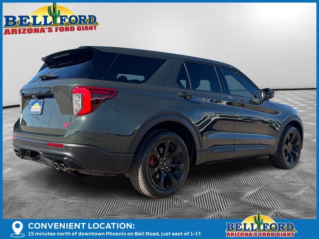 2022 Ford Explorer ST photo 2
