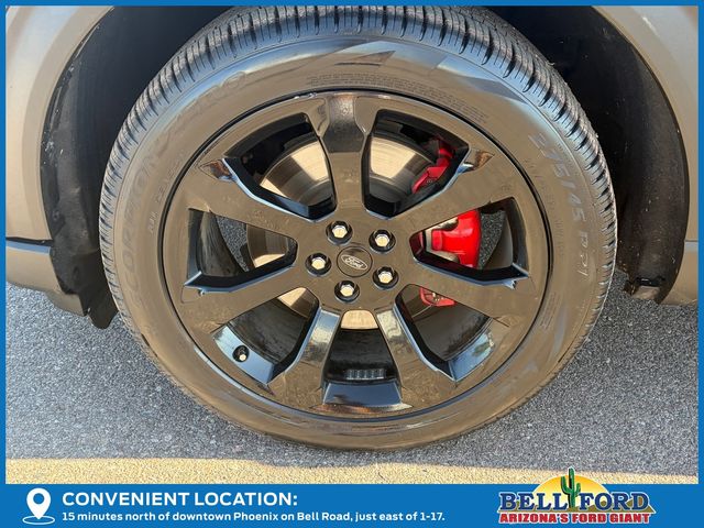 2022 Ford Explorer ST photo 4