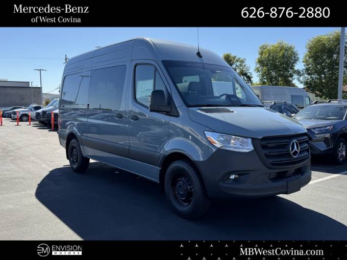 2025 Mercedes-Benz Sprinter 2500 Crew 144 WB