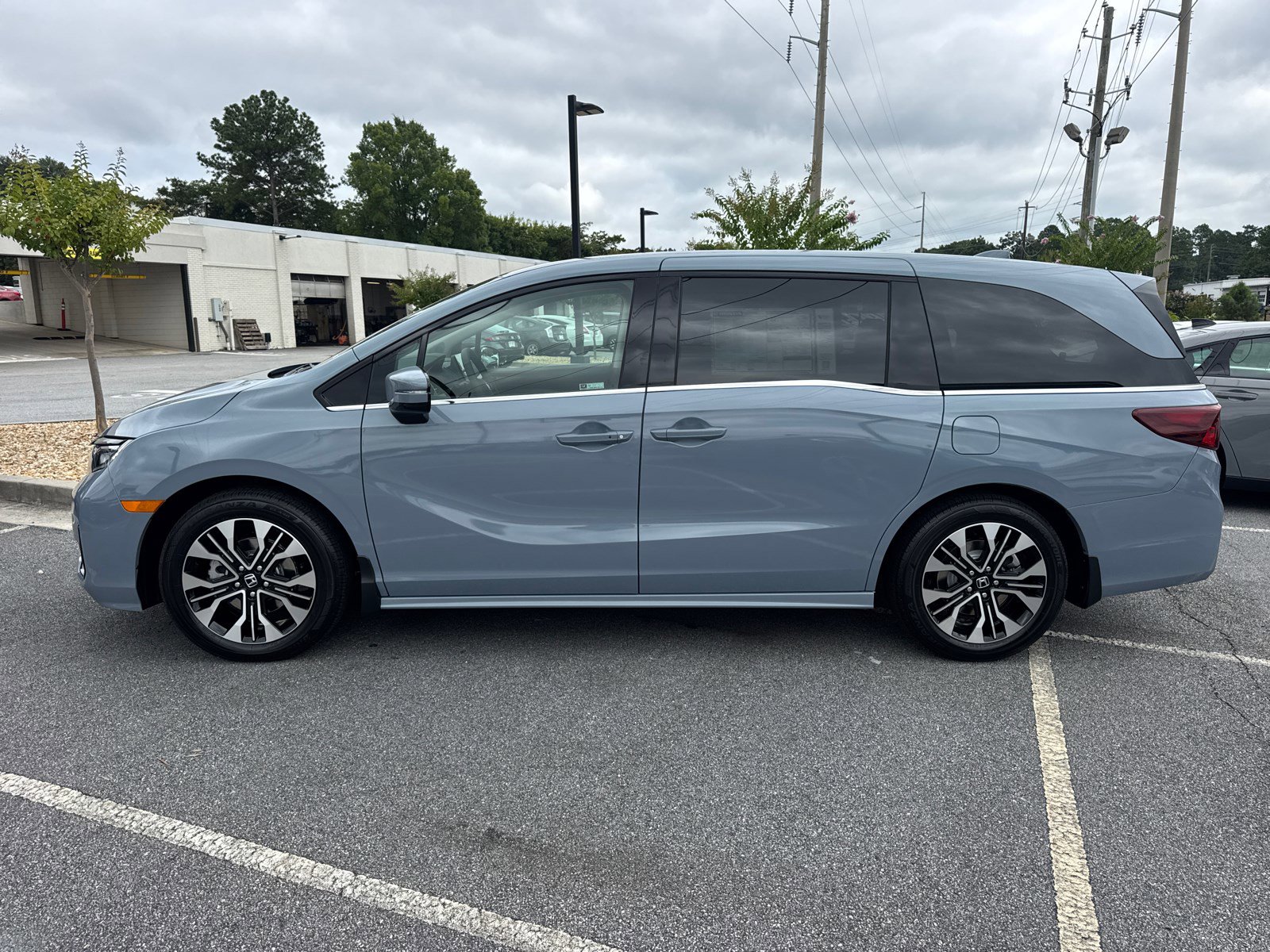 2026 Honda Odyssey Elite photo 4