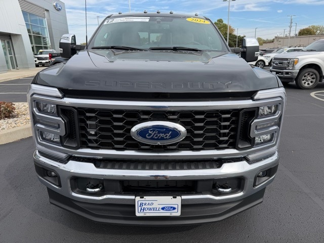2024 Ford F-350 photo 3