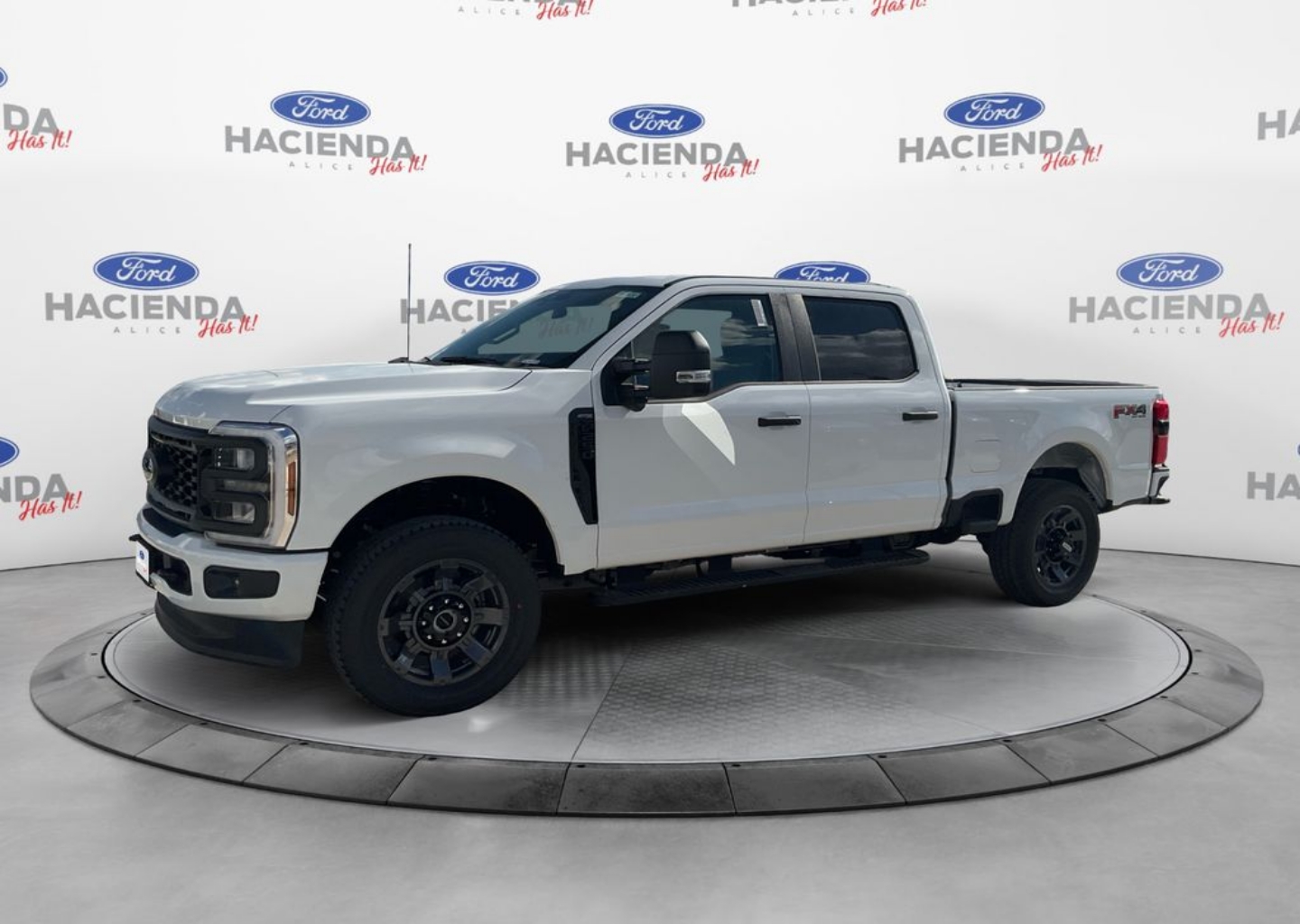 2026 Ford F-250 Super Duty XL's photo