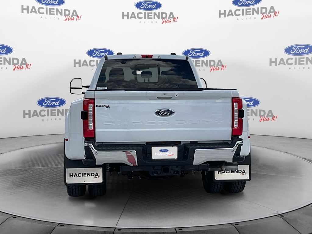 2026 Ford F-350 photo 4