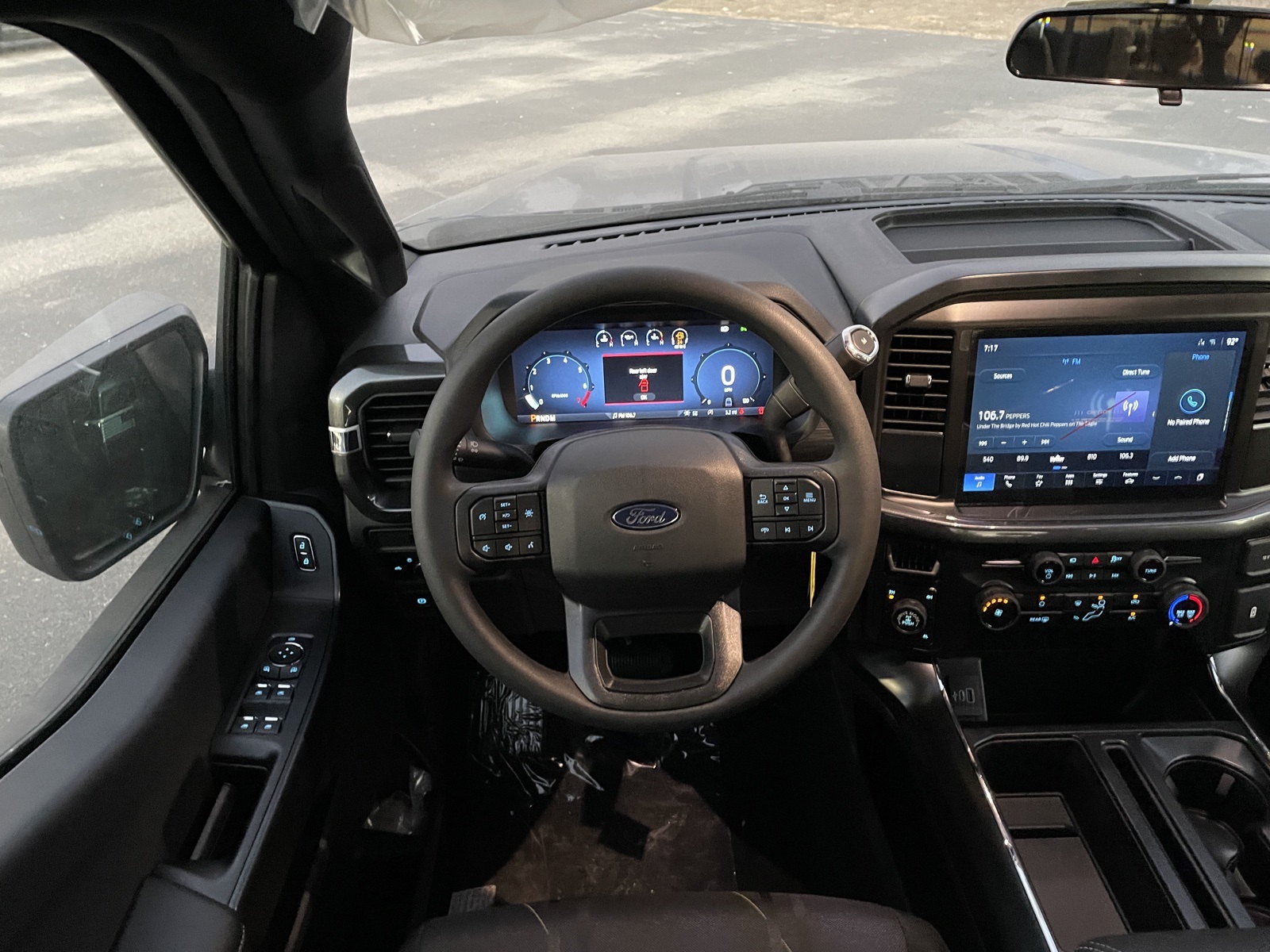 2025 Ford F-150 STX photo 4