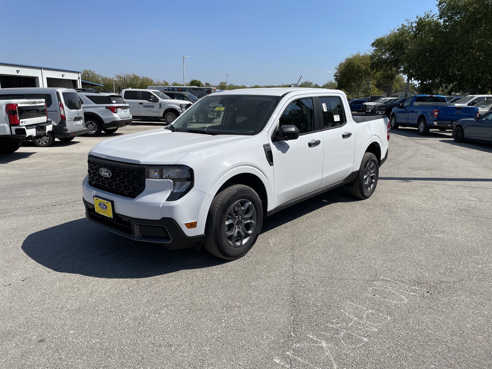 2025 Ford Maverick XLT's photo