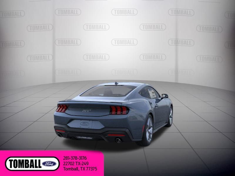 2025 Ford Mustang GT photo 3