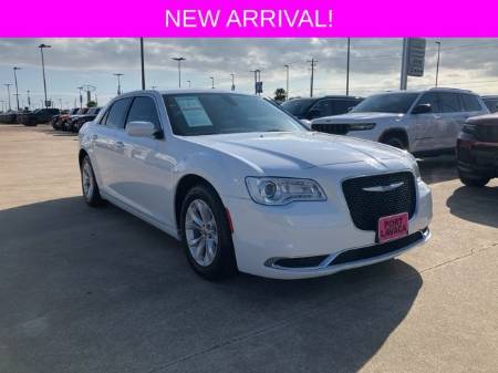 2023 Chrysler 300 Touring