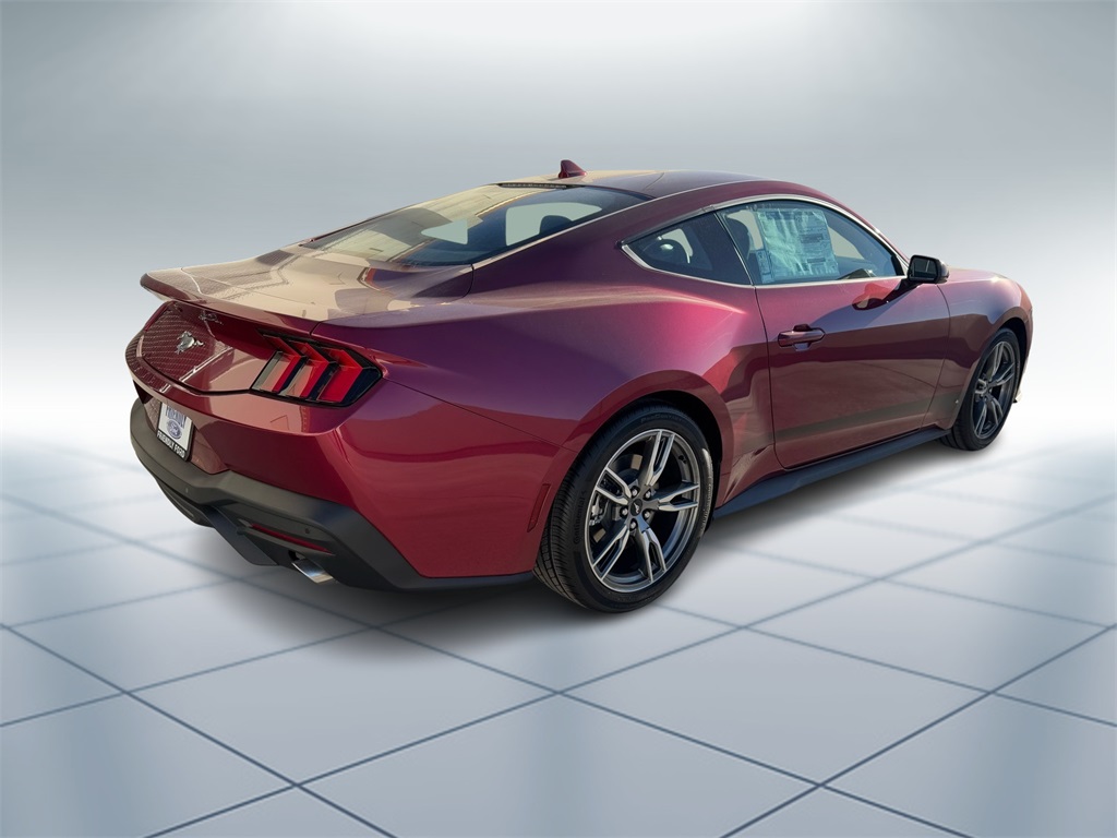 2025 Ford Mustang EcoBoost photo 3
