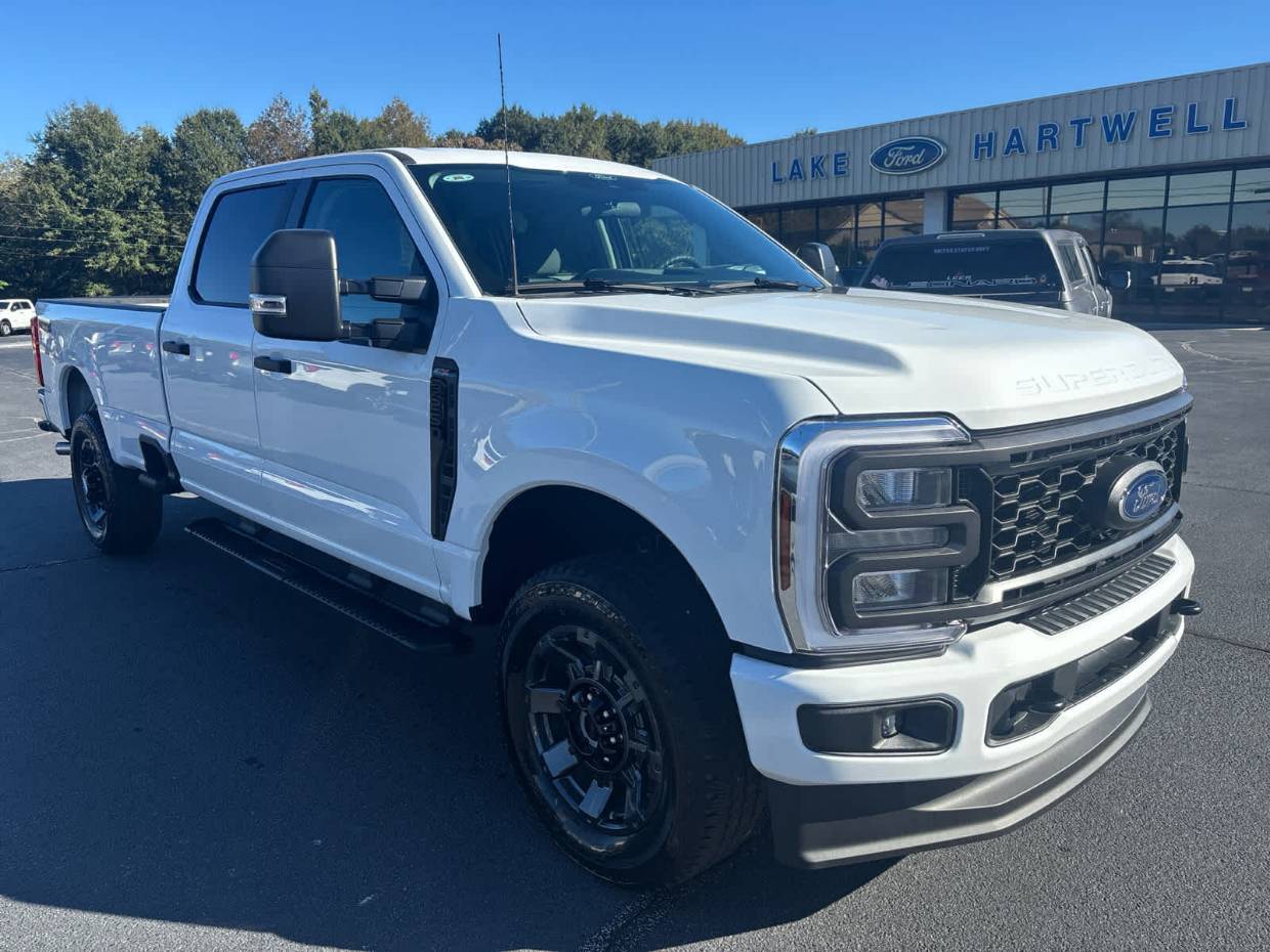 2026 Ford F-250 Super Duty XL's photo