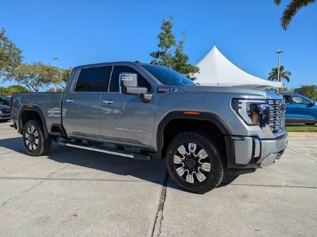 2025 GMC Sierra 2500HD Denali