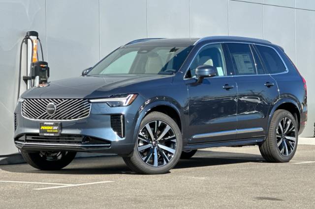 2026 Volvo XC90 B6 Core
