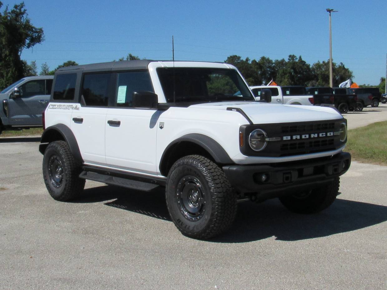 2025 Ford Bronco 4-Door Big Bend's photo