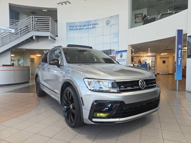 2021 Volkswagen Tiguan 2.0T SE R-Line Black