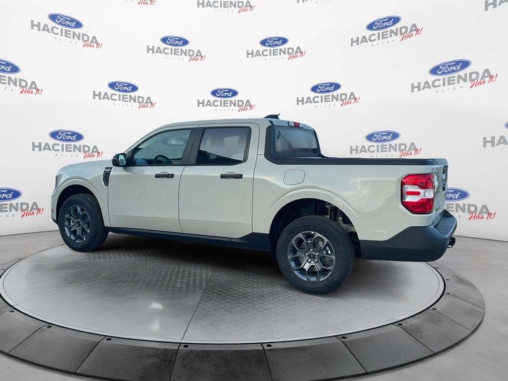 2025 Ford Maverick XLT photo 2