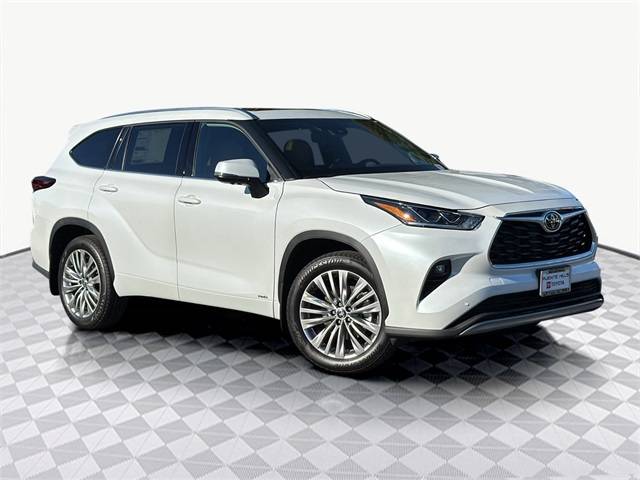 2025 Toyota Highlander Hybrid Platinum