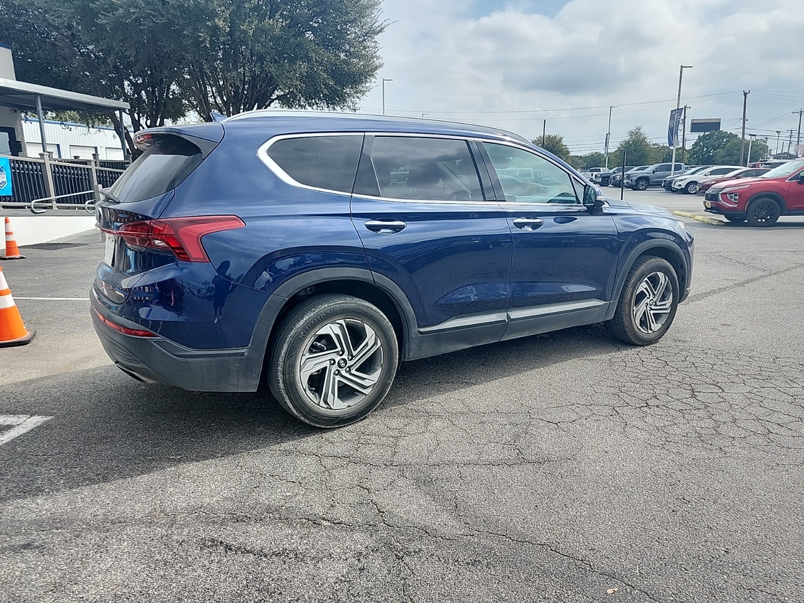 2023 Hyundai Santa Fe SEL photo 2