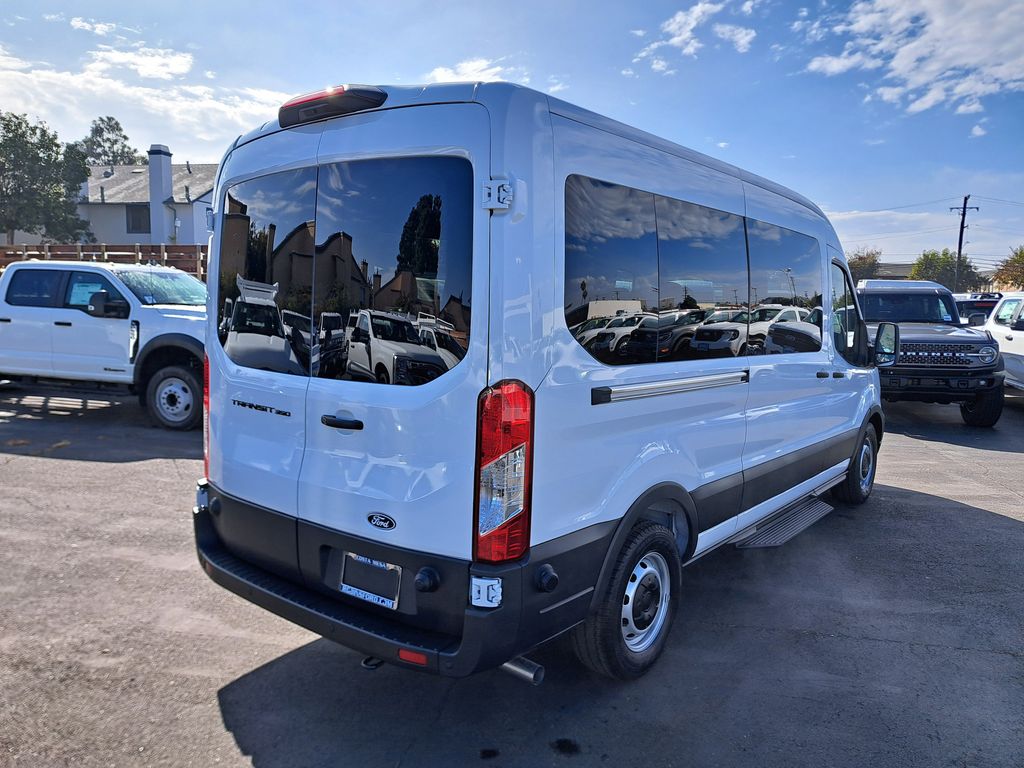 2026 Ford Transit Passenger XL photo 4