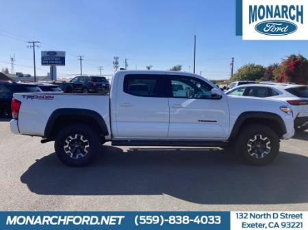 2017 Toyota Tacoma SR