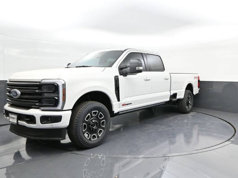 2025 Ford Super Duty F-350 SRW Platinum