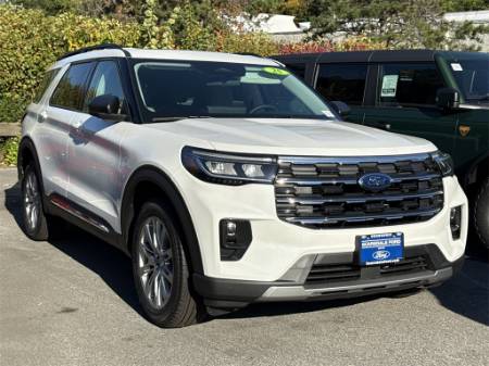 2025 Ford Explorer Active