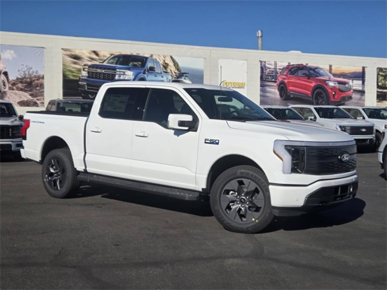 2025 Ford F-150 Lightning Lariat's photo