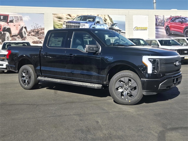 2025 Ford F-150 Lightning Flash