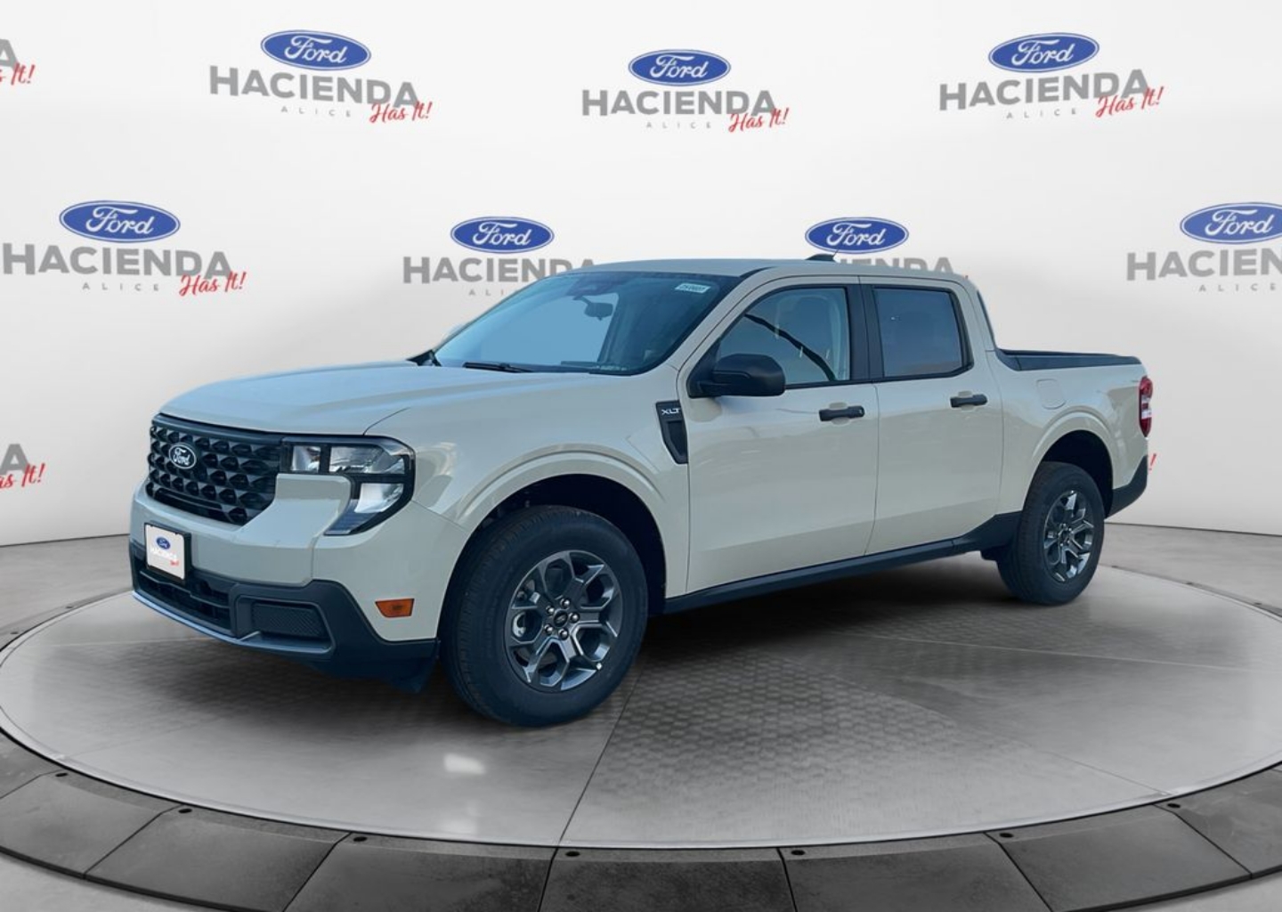 2025 Ford Maverick XLT's photo