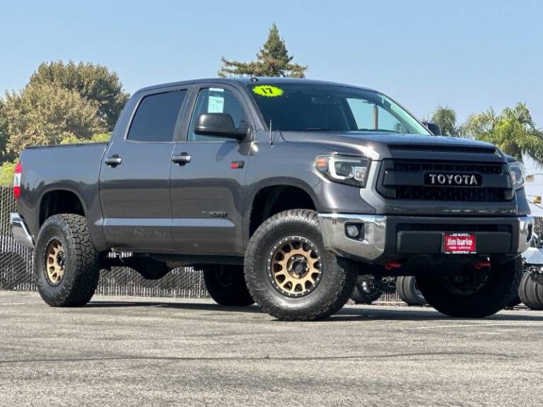 2017 Toyota Tundra 4WD SR5