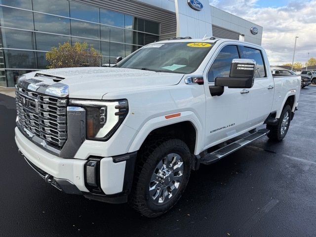 2024 Gmc Sierra HD Denali photo 2