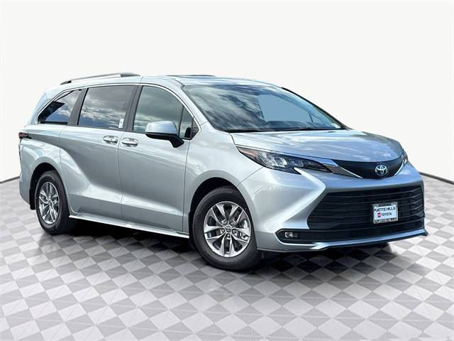 2025 Toyota Sienna XLE