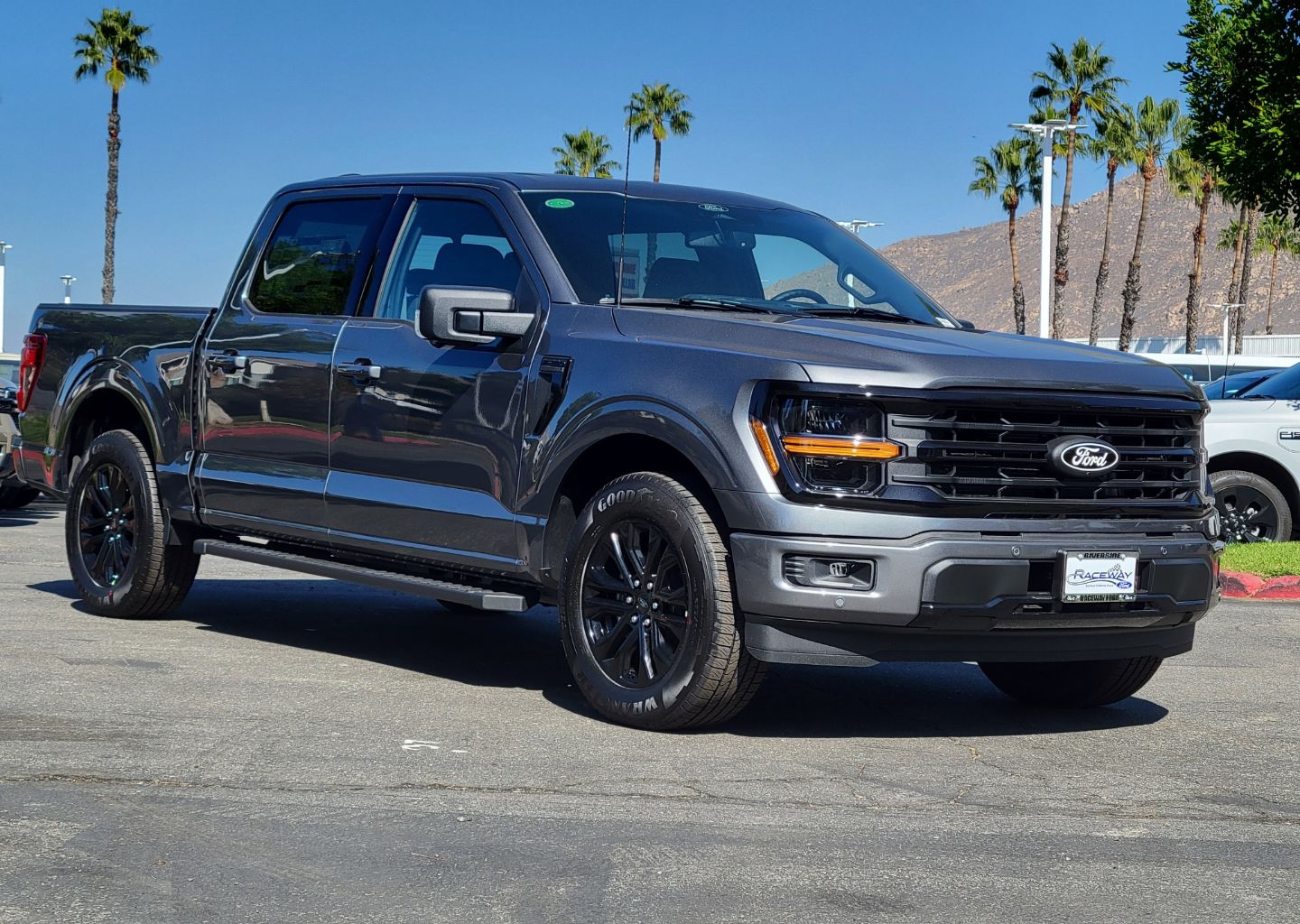 2025 Ford F-150 XLT's photo