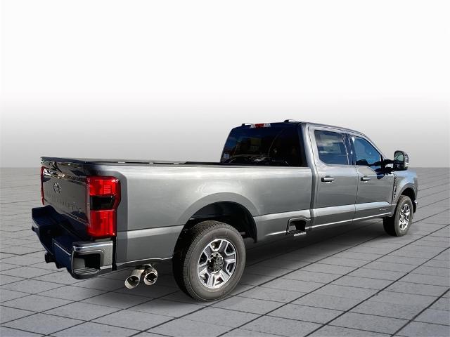 2026 Ford F-350 Lariat photo 2